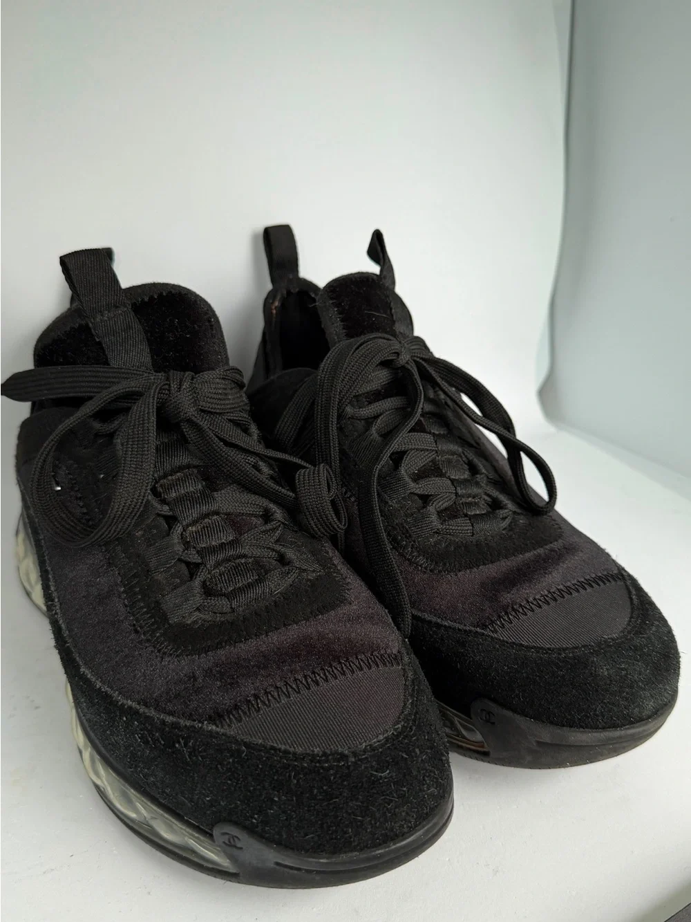 Authentic Chanel CC logo black suede bubble sole sneakers - Picture 3 of 3
